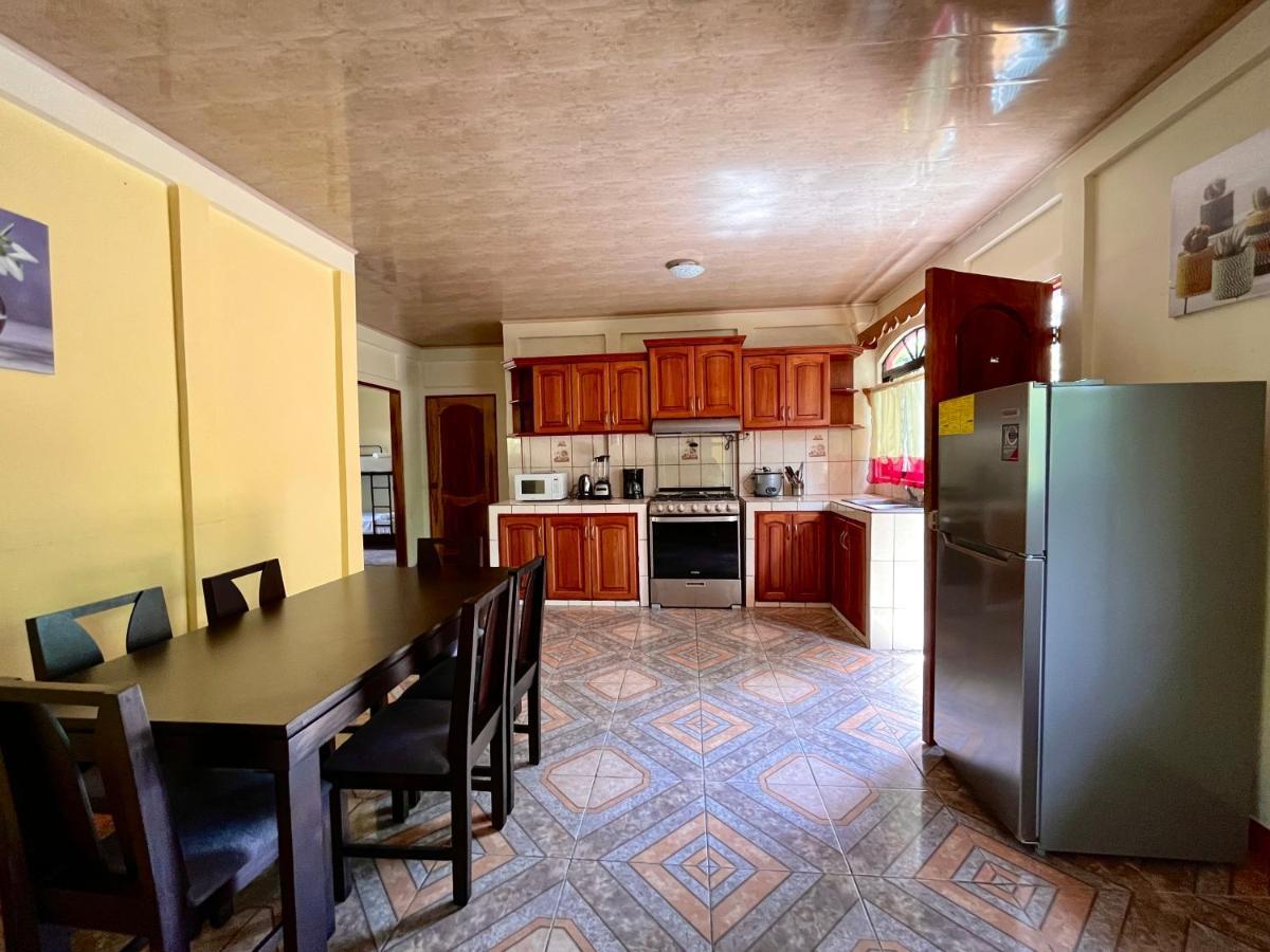 Family Hotel Puerto Viejo de Talamanca Εξωτερικό φωτογραφία