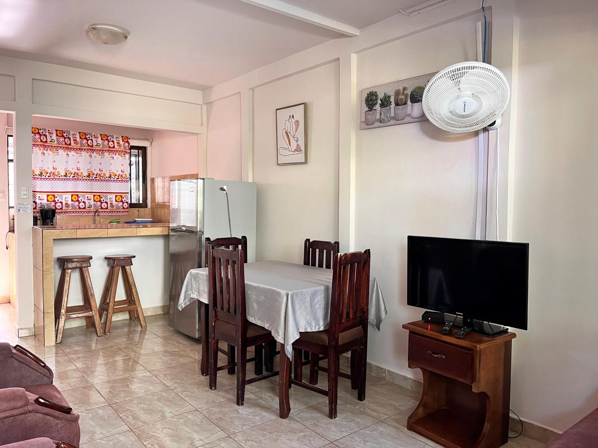 Family Hotel Puerto Viejo de Talamanca Εξωτερικό φωτογραφία